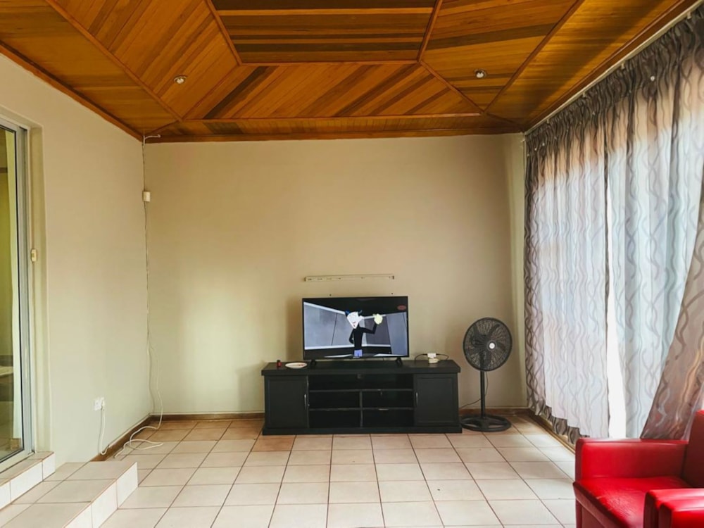 House let in Tlokweng, Botswana - 3BO1685267 House let in Tlokweng, Botswana - 3BO1685267