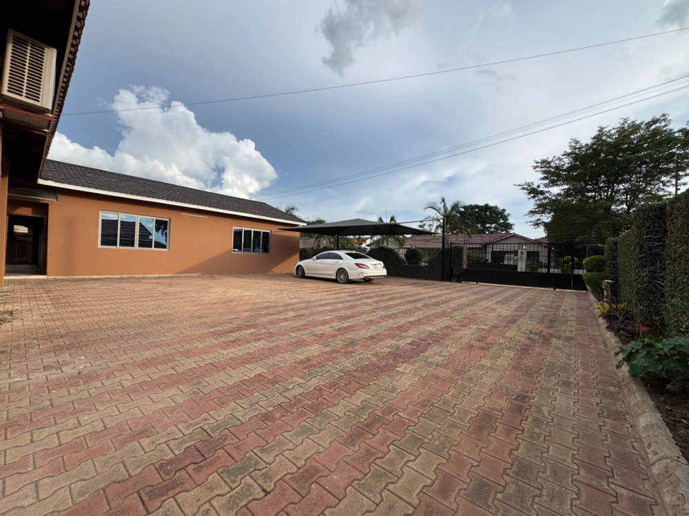 House let in Leopards Hill, Zambia - 3ZA1685286 House let in Leopards Hill, Zambia - 3ZA1685286