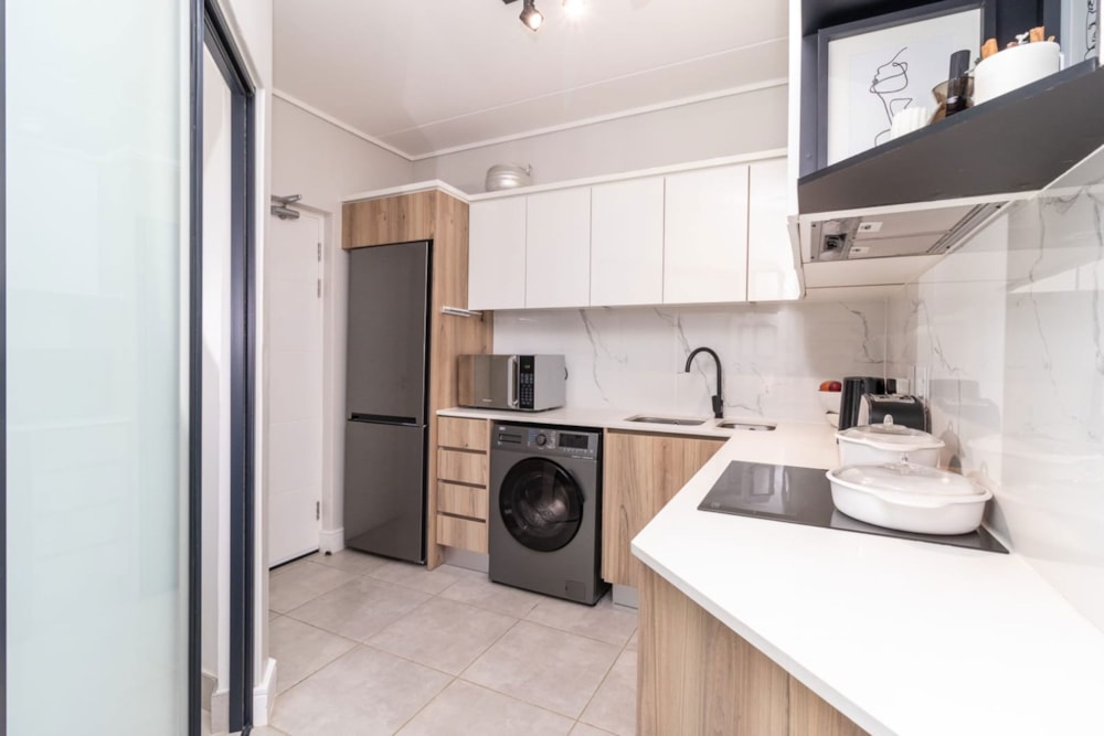 Apartment let in Waterfall, Midrand - MDL1685314