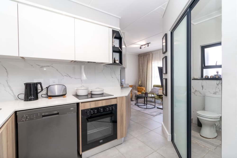 Apartment let in Waterfall, Midrand - MDL1685314