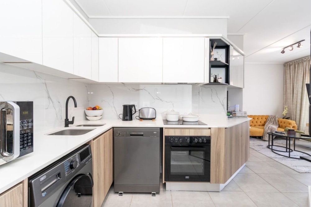 Apartment let in Waterfall, Midrand - MDL1685314