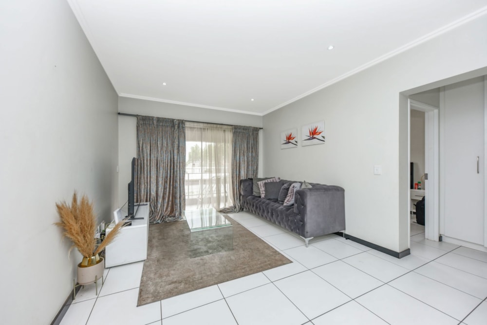 Apartment for sale in Fourways - FW1685343
