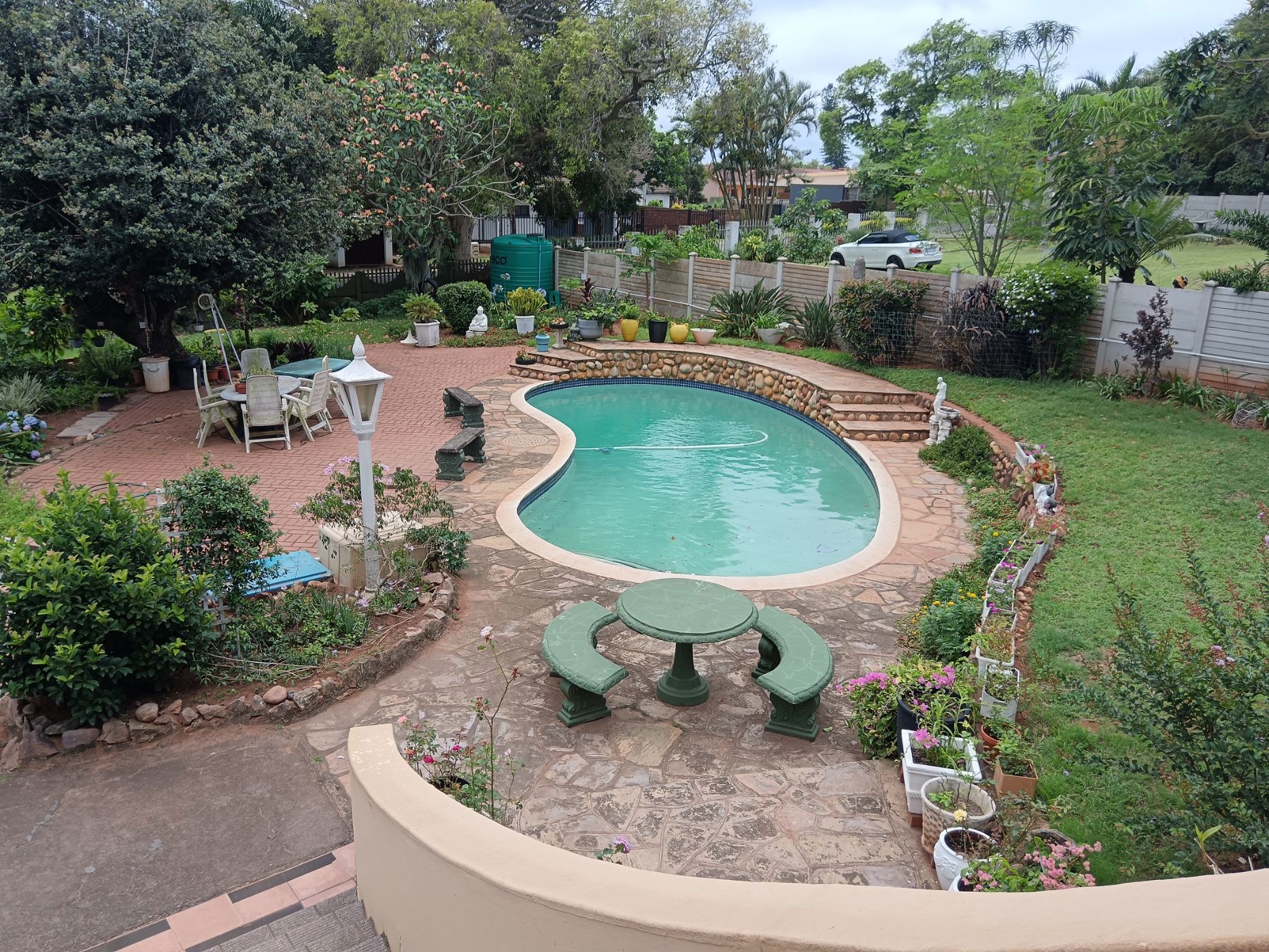 House for sale in Widenham - 1si1685351