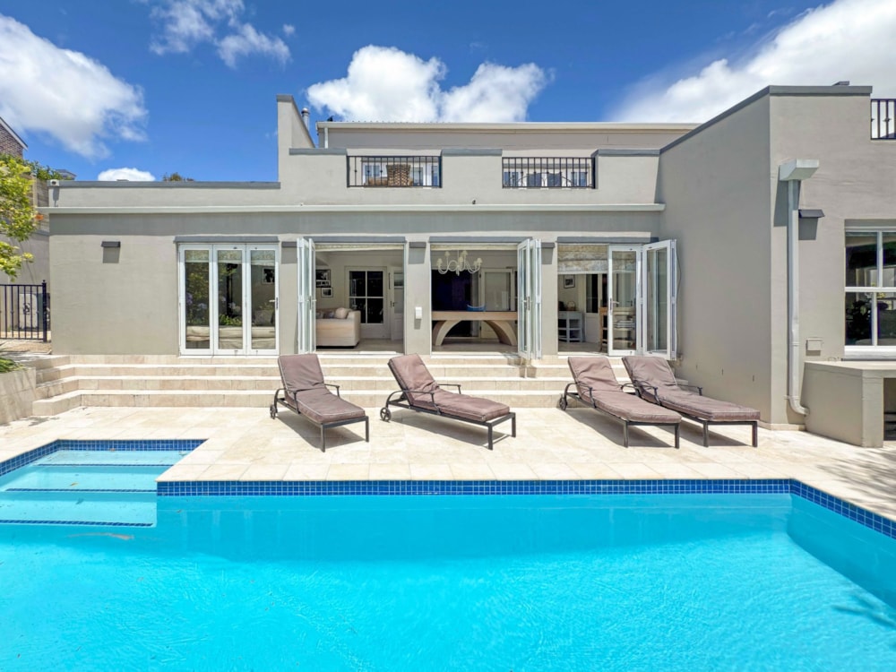 Double-storey house sold in Claremont Upper - KW1684902