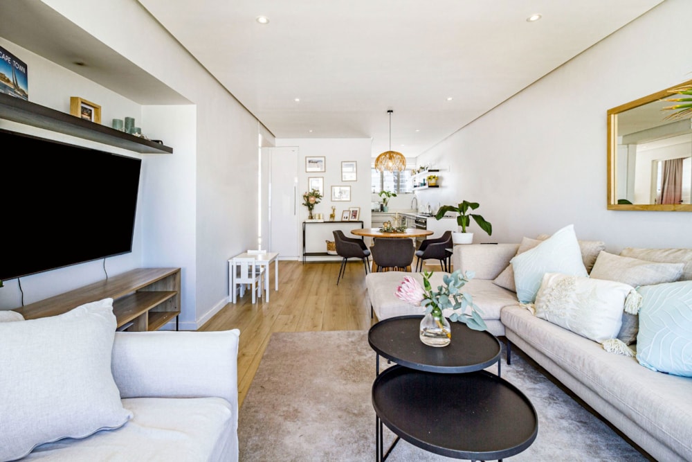 Apartment sold in Mouille Point - AS1683962