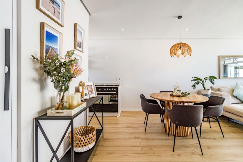 Apartment sold in Mouille Point - AS1683962