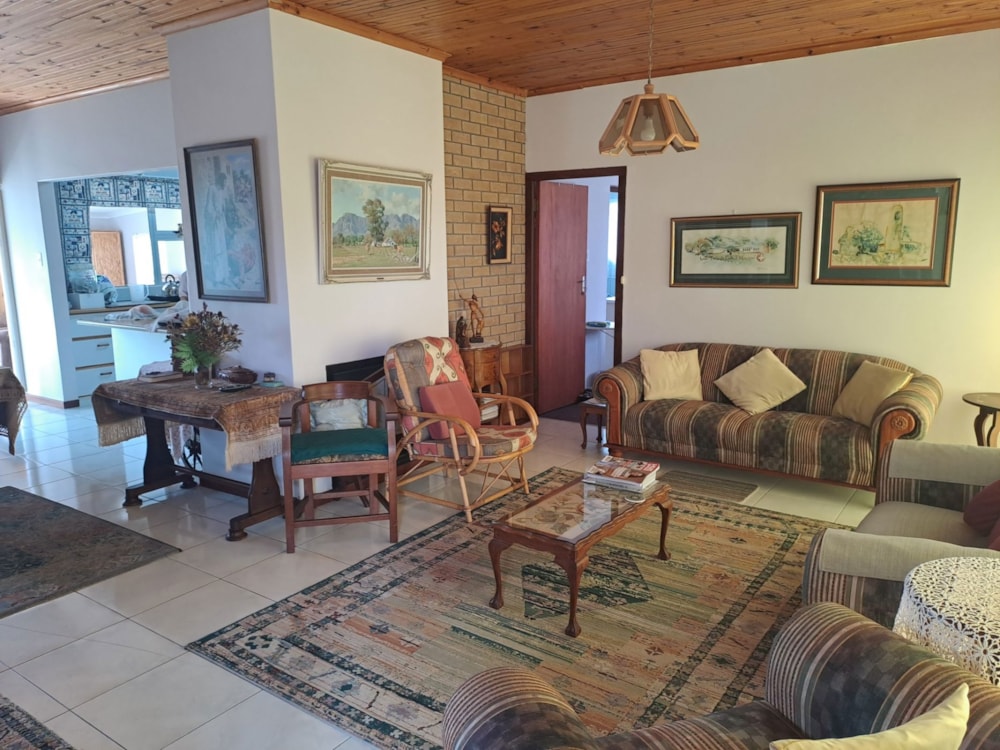 House for sale in Stilbaai Hoogte - 1SR1683978