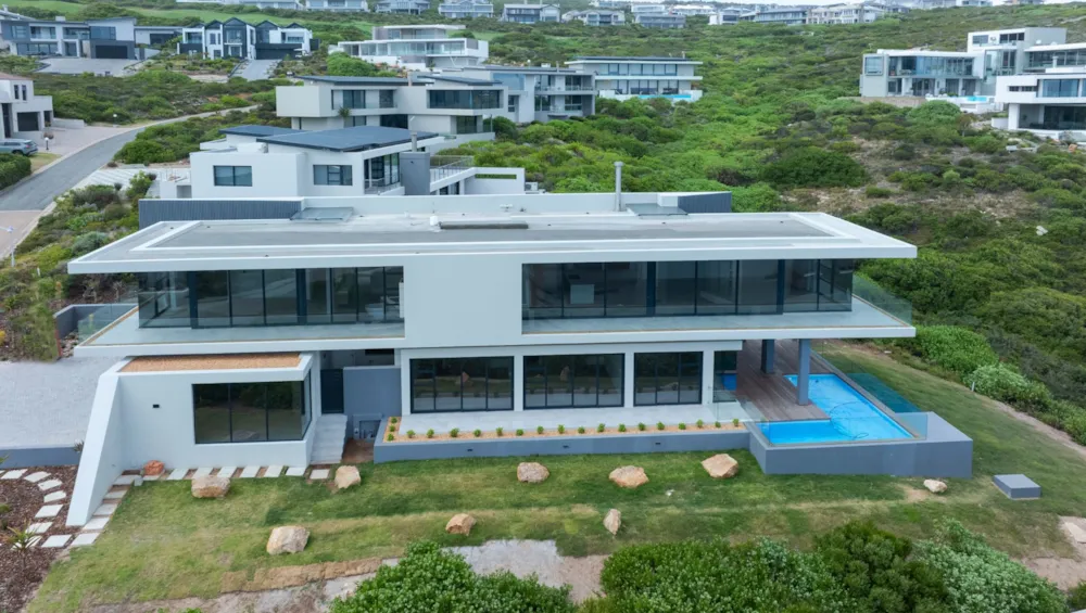 Double-storey house for sale in Pinnacle Point Golf Estate - 1MB1685016 Double-storey house for sale in Pinnacle Point Golf Estate - 1MB1685016