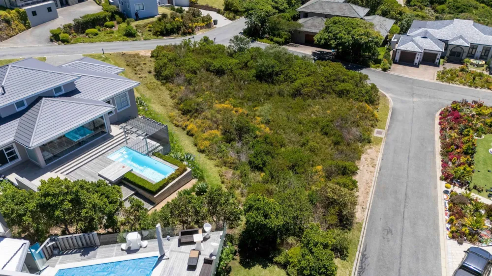 Residential vacant land for sale in Pezula Golf Estate - 1KG1732384 Residential vacant land for sale in Pezula Golf Estate - 1KG1732384
