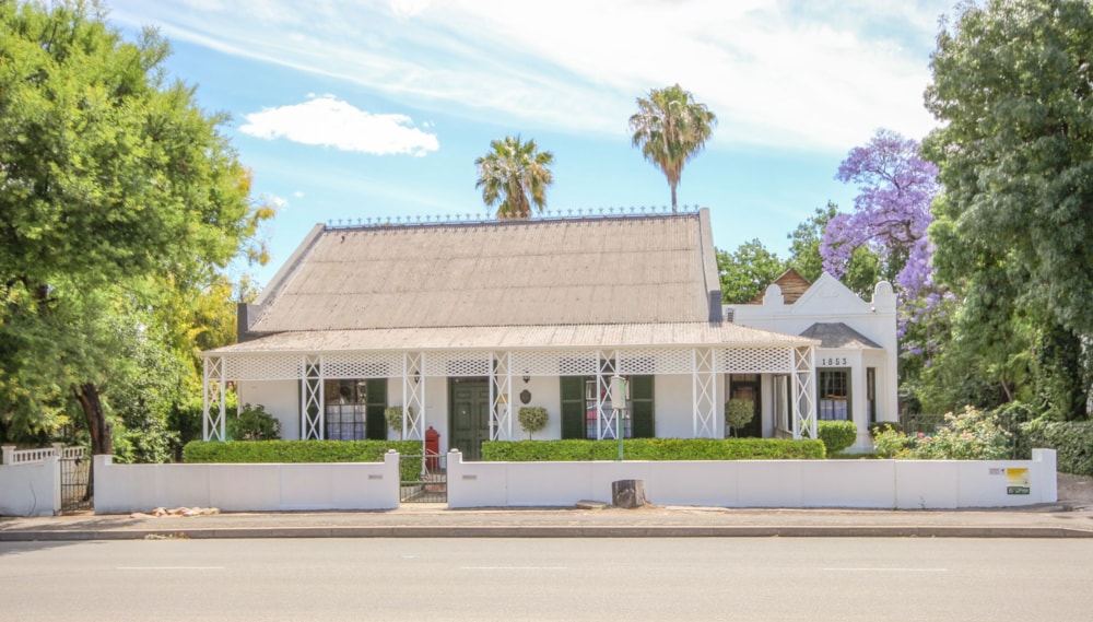 Guesthouse for sale in Oudtshoorn - 1OU1683580