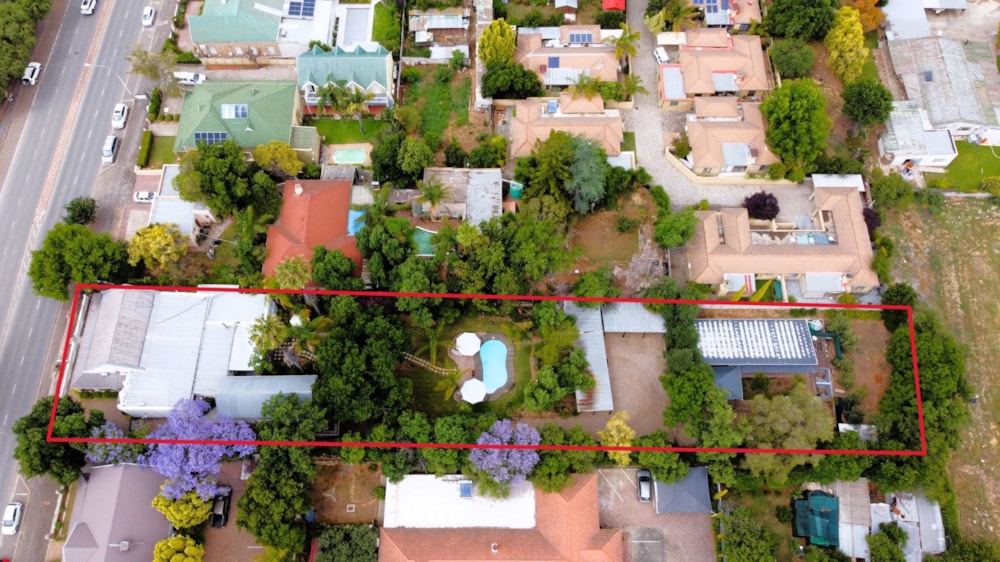 Guesthouse for sale in Oudtshoorn - 1OU1683580