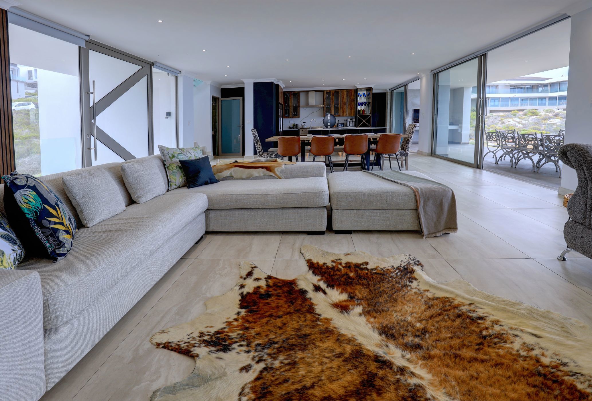 Double-storey house for sale in Pinnacle Point Golf Estate - 1MB1684941