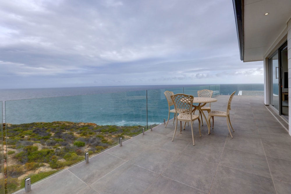 Double-storey house for sale in Pinnacle Point Golf Estate - 1MB1684941 Double-storey house for sale in Pinnacle Point Golf Estate - 1MB1684941