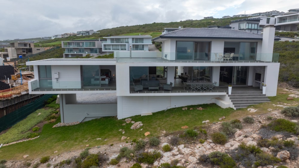 Double-storey house for sale in Pinnacle Point Golf Estate - 1MB1684941 Double-storey house for sale in Pinnacle Point Golf Estate - 1MB1684941