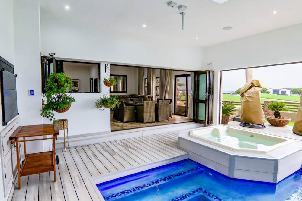 Double-storey house for sale in Copperleaf - 1CU1685283