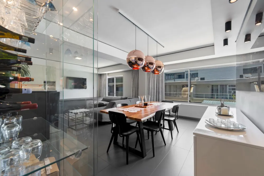 Apartment sold in Mouille Point - AS1722966 Apartment sold in Mouille Point - AS1722966