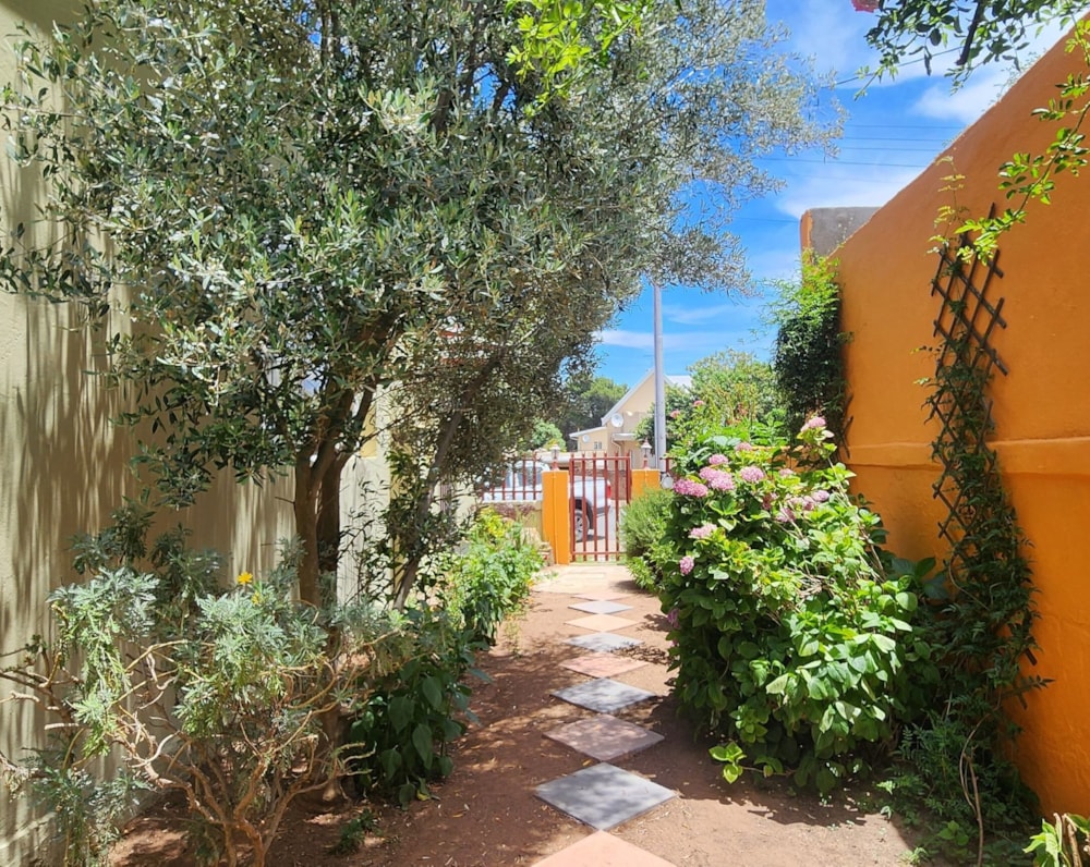 House for sale in Cradock - 1KK1684010 House for sale in Cradock - 1KK1684010