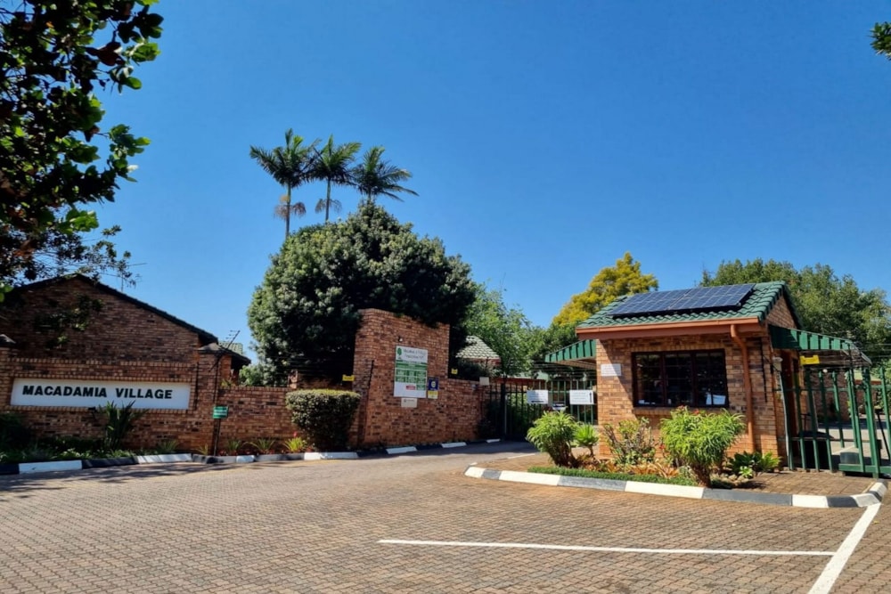 House for sale in White River - 1WR1666108