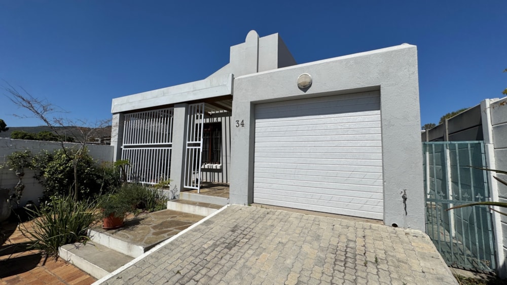 House let in Panorama, Parow - 1PLA1685435 House let in Panorama, Parow - 1PLA1685435