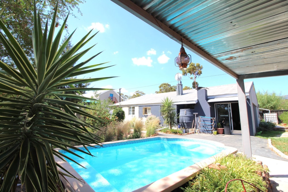 House for sale in Aurora, West Coast - LA1684395