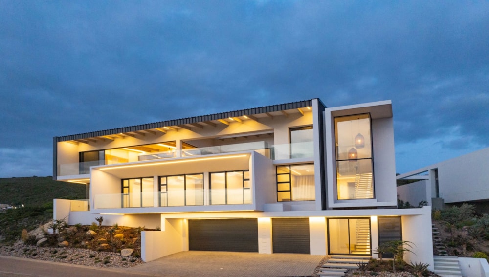 Double-storey house for sale in Pinnacle Point Golf Estate - 1MB1684949 Double-storey house for sale in Pinnacle Point Golf Estate - 1MB1684949