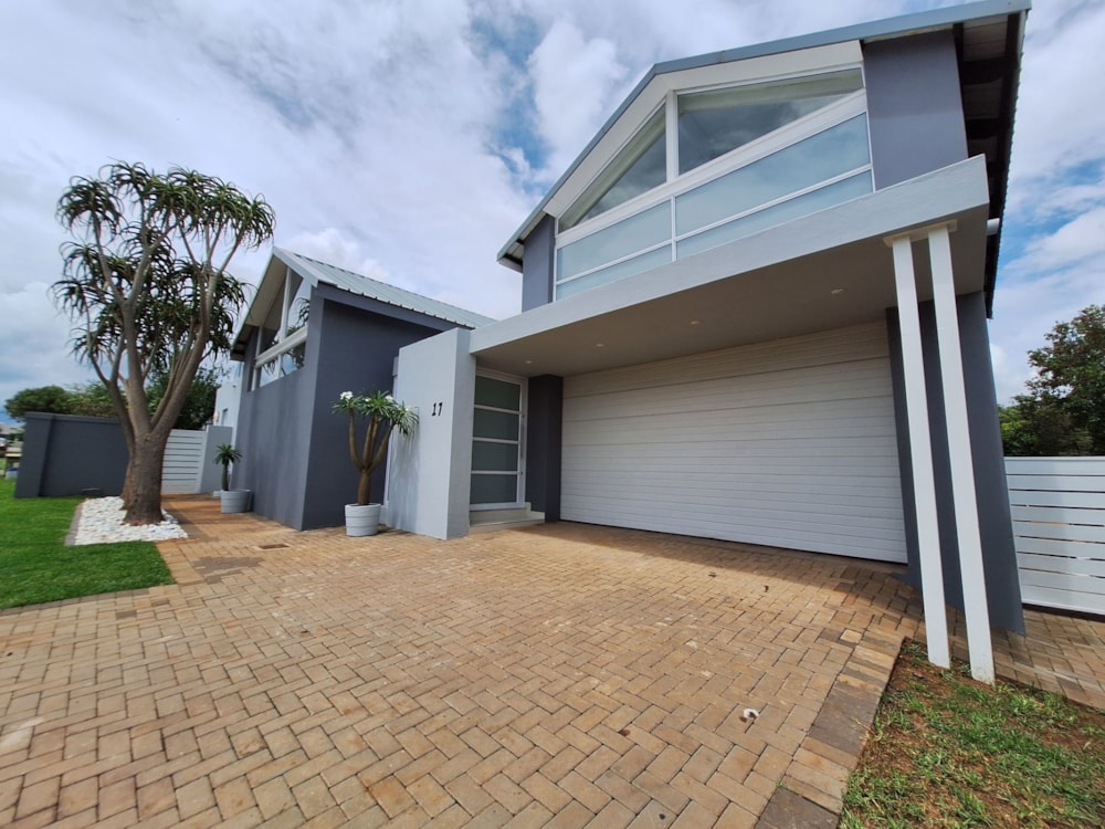 Double-storey house sold in Midstream Estate - CN1684690 Double-storey house sold in Midstream Estate - CN1684690