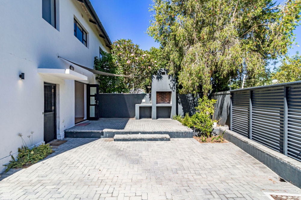 Double-storey house sold in La Colline - ST1684405 Double-storey house sold in La Colline - ST1684405