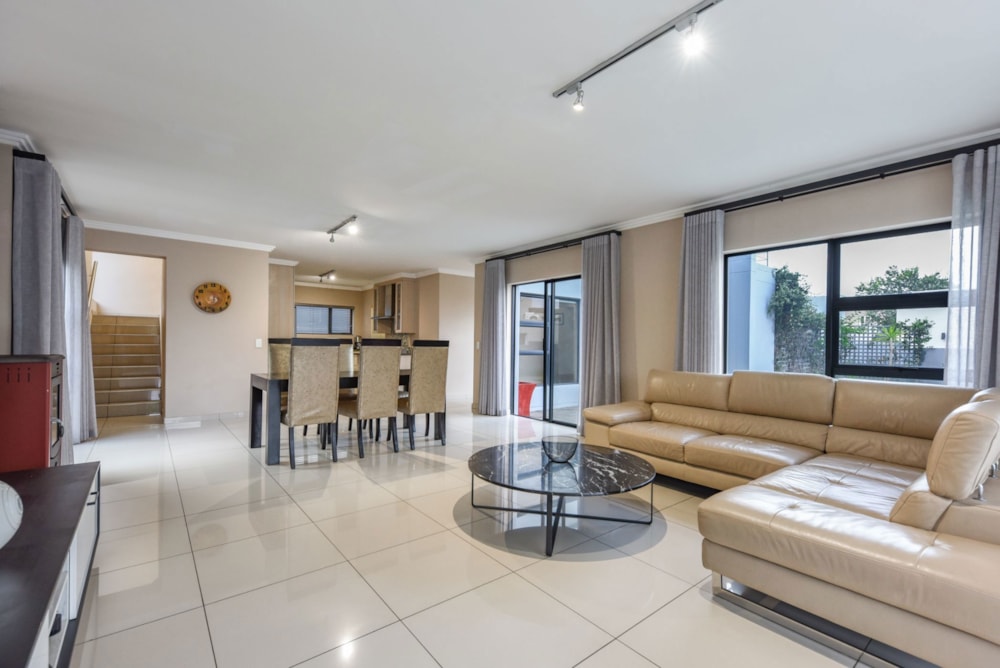 Double-storey cluster sold in Stone River Estate - FW1684118 Double-storey cluster sold in Stone River Estate - FW1684118