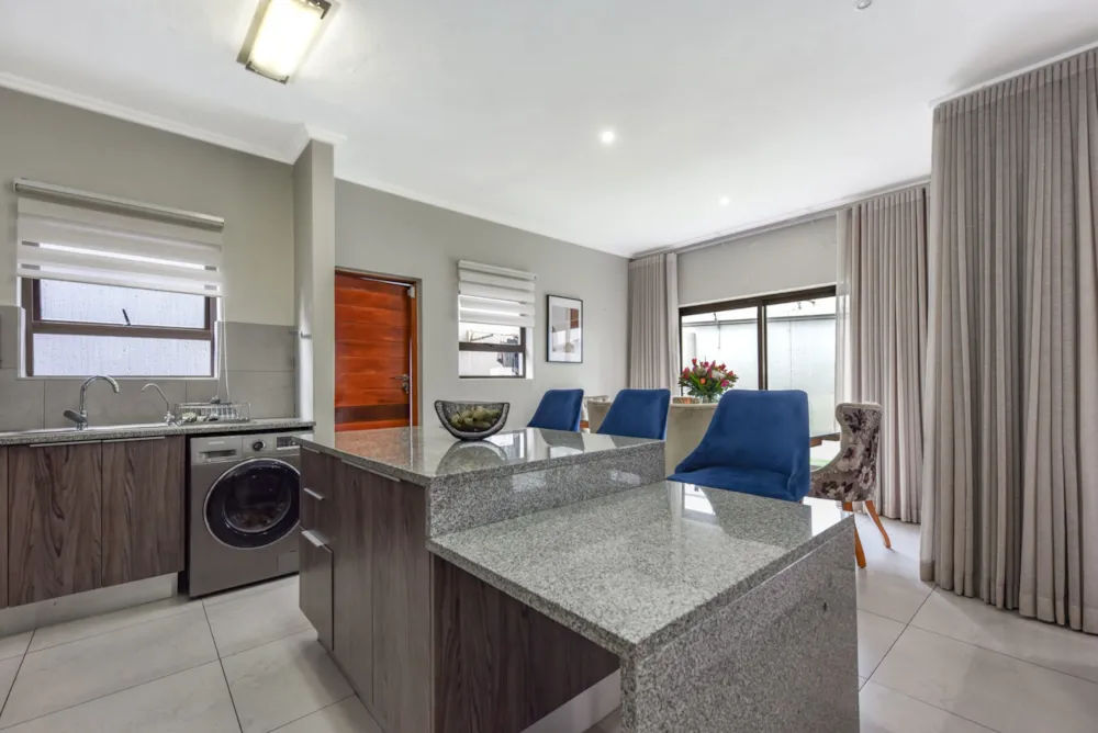 Cluster for sale in Bryanston - HP1729068 Cluster for sale in Bryanston - HP1729068