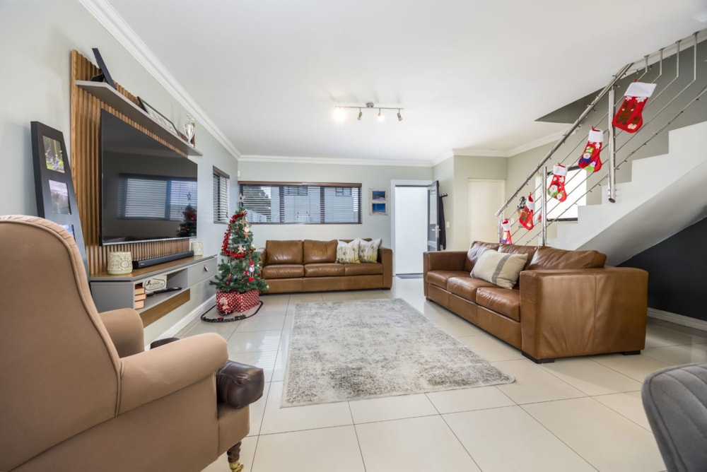 Townhouse sold in Durbanville Central - DBV1683077 Townhouse sold in Durbanville Central - DBV1683077