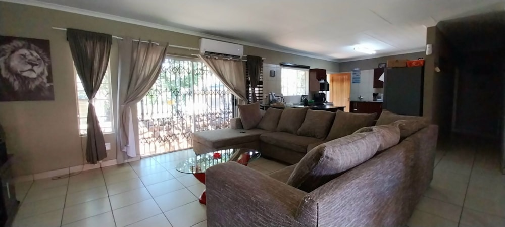House sold in Lydenburg (Mashishing) - 1LY1683841 House sold in Lydenburg (Mashishing) - 1LY1683841