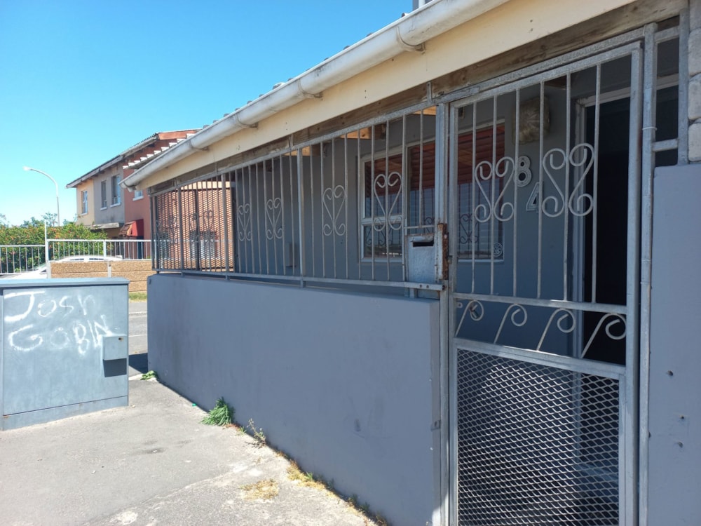 House sold in Woodlands, Mitchells Plain - 1MN1684795 House sold in Woodlands, Mitchells Plain - 1MN1684795