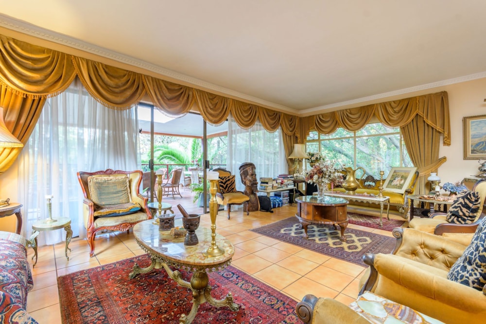 Double-storey house for sale in Bedfordview - BED1683378 Double-storey house for sale in Bedfordview - BED1683378