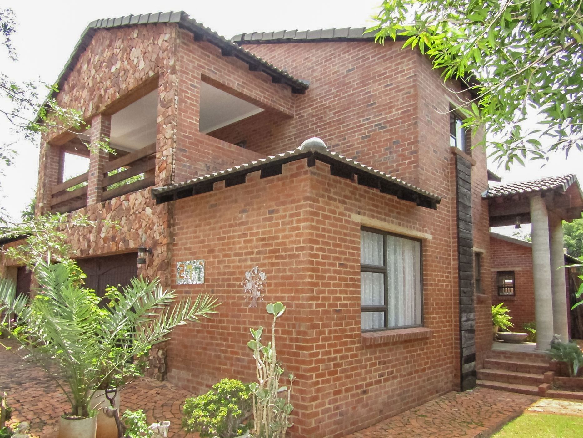 House sold in Seasons Eco Golf Estate - 1HR1687488