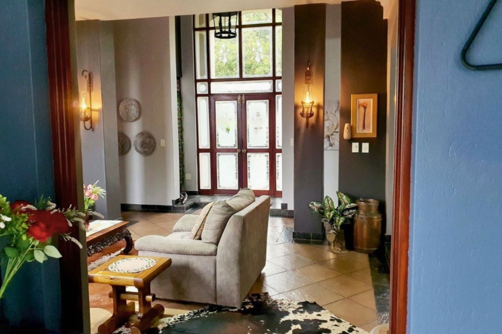 House for sale in Sonheuwel - 1NS1688973 House for sale in Sonheuwel - 1NS1688973