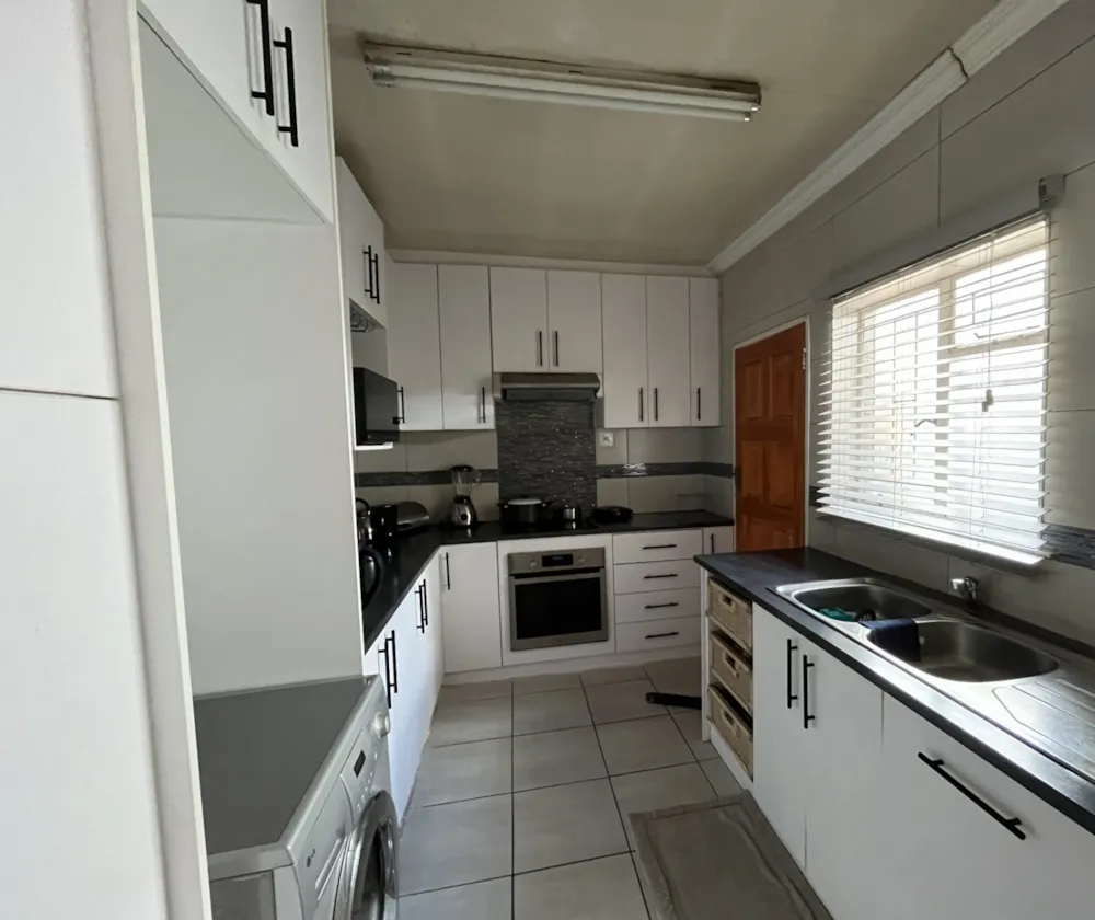 Townhouse for sale in Langenhovenpark - 1BX1685967 Townhouse for sale in Langenhovenpark - 1BX1685967