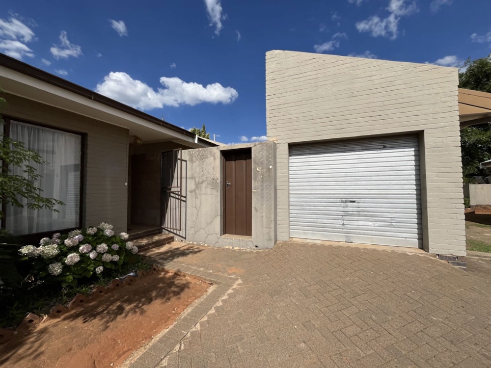 Townhouse for sale in Langenhovenpark - 1BX1685967 Townhouse for sale in Langenhovenpark - 1BX1685967