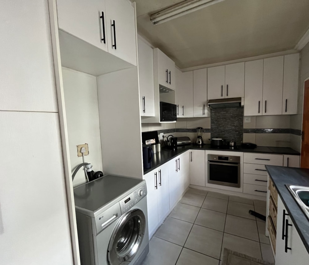 Townhouse for sale in Langenhovenpark - 1BX1685967 Townhouse for sale in Langenhovenpark - 1BX1685967