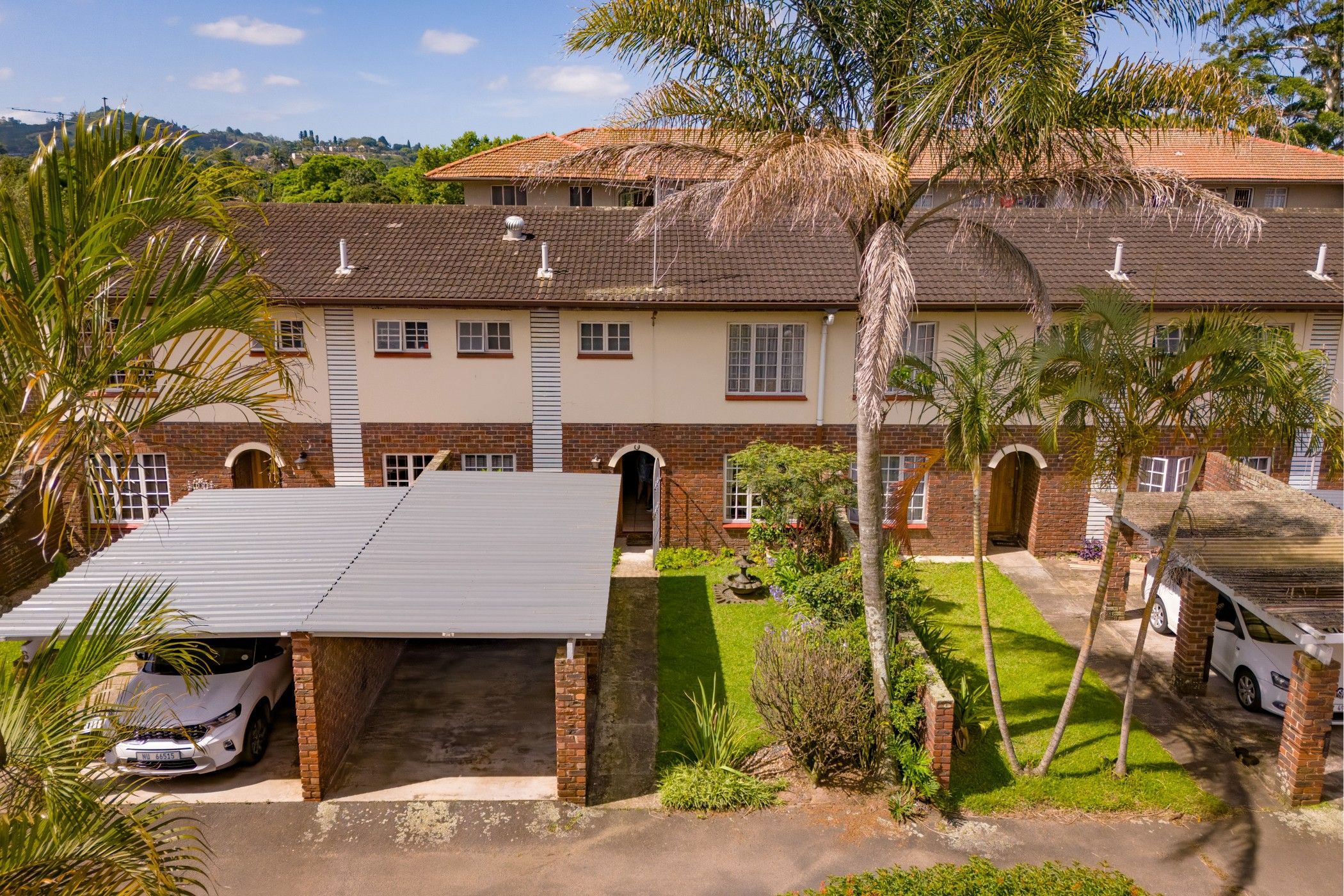 Townhouse sold in Manors - 1WP1685750