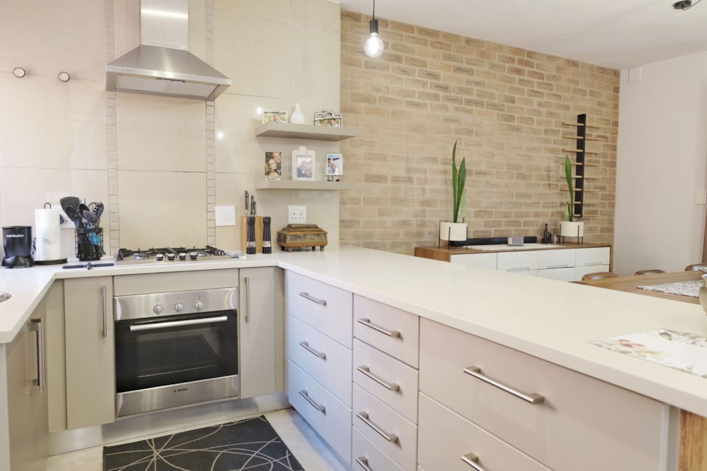 Townhouse let in Southdowns Estate - CNL1685768 Townhouse let in Southdowns Estate - CNL1685768