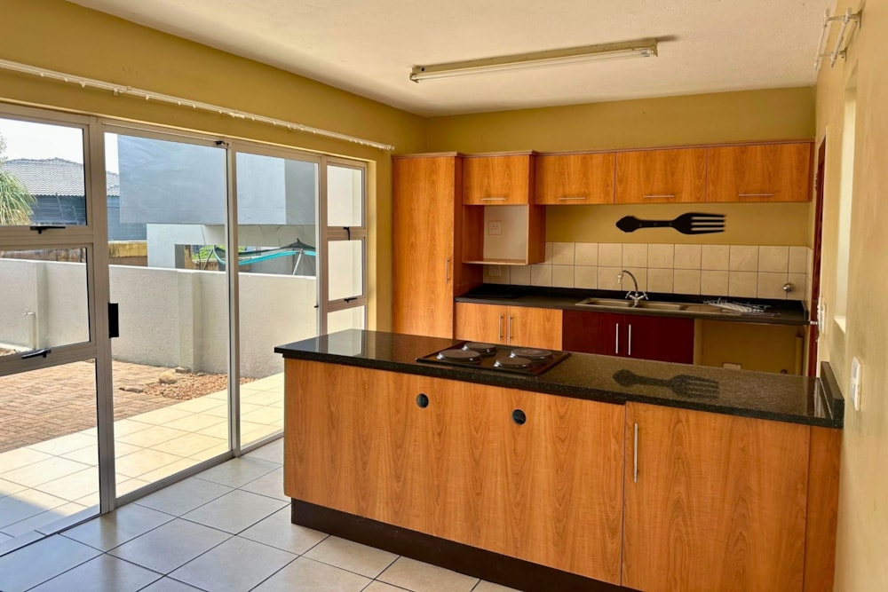 Double-storey apartment for sale in Mbomela Ext 37 (Nelspruit Ext 37) - 1NS1686913