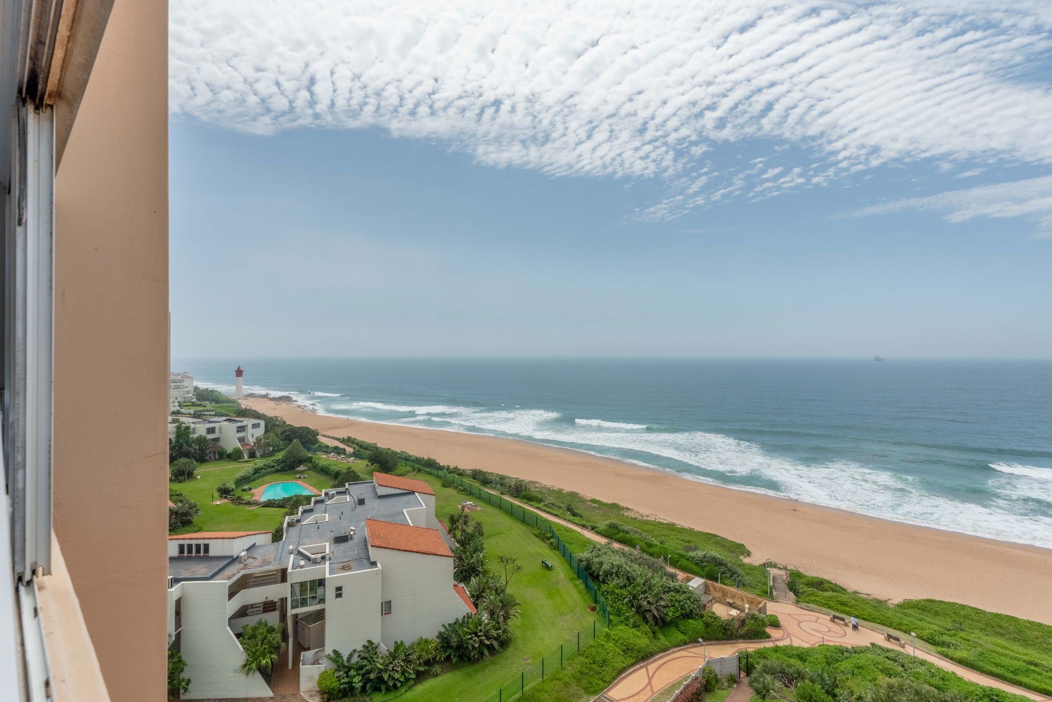 Apartment for sale in uMhlanga Rocks - 1ND1686533