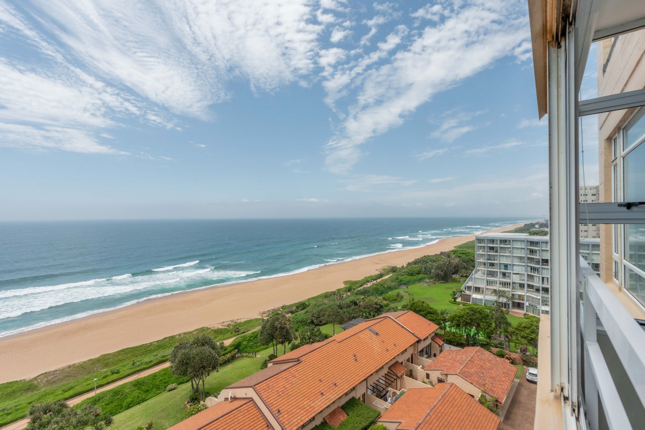 Apartment for sale in uMhlanga Rocks - 1ND1686533