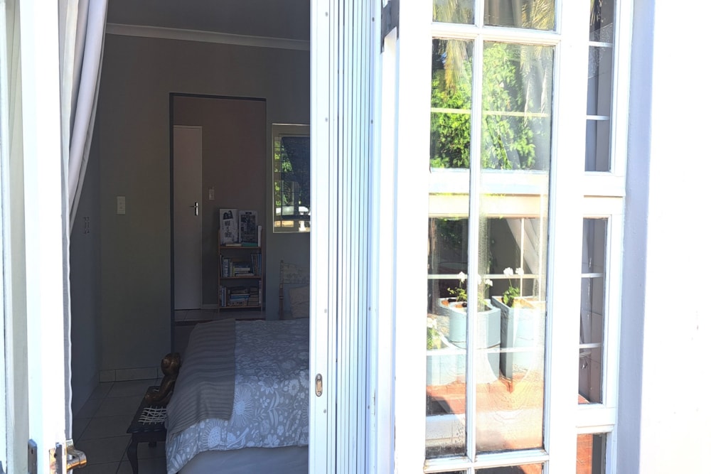 Garden cottage let in Table View - 1TV1686550 Garden cottage let in Table View - 1TV1686550