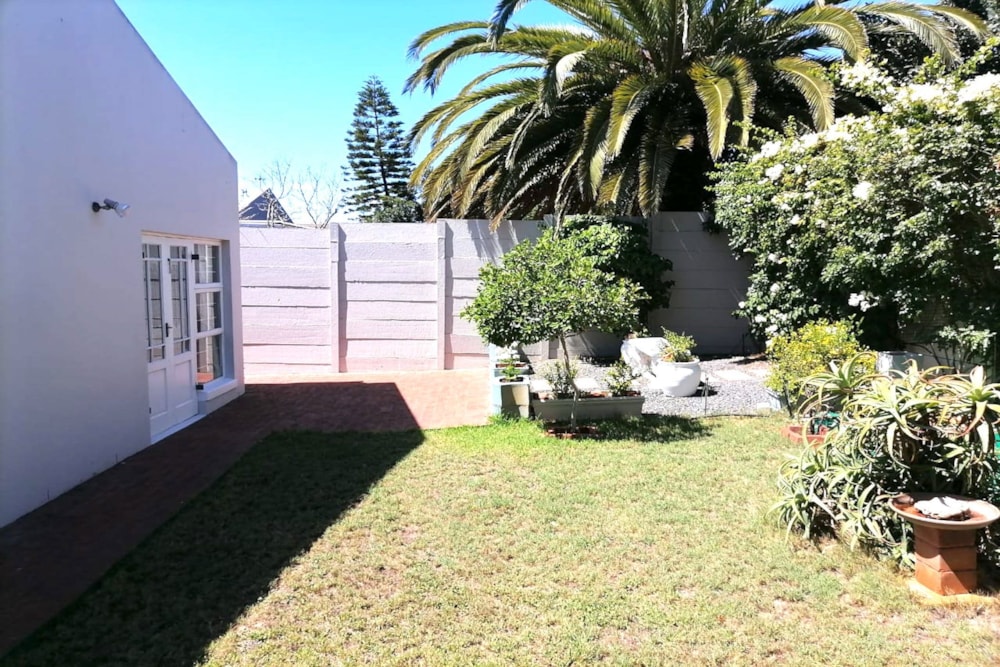 Garden cottage let in Table View - 1TV1686550 Garden cottage let in Table View - 1TV1686550