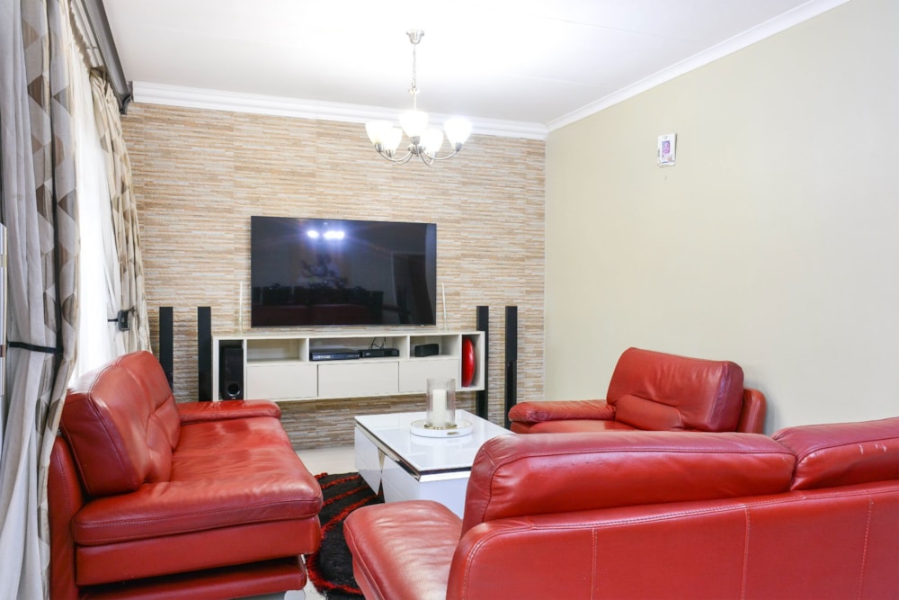 Townhouse sold in Clarendon - 1PM1686945 Townhouse sold in Clarendon - 1PM1686945