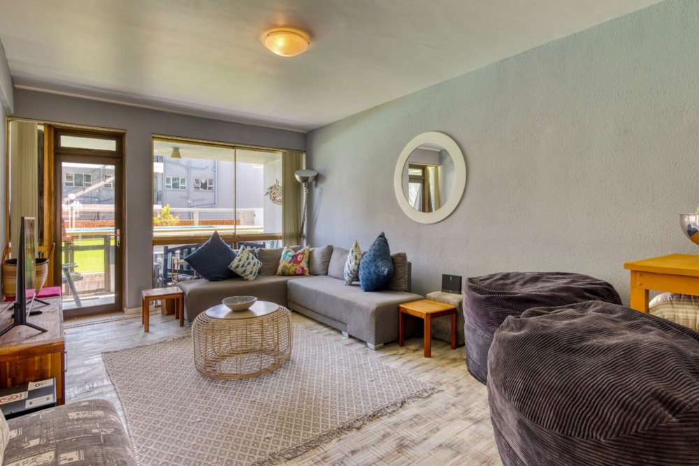 Apartment sold in Strand North - SW1687180