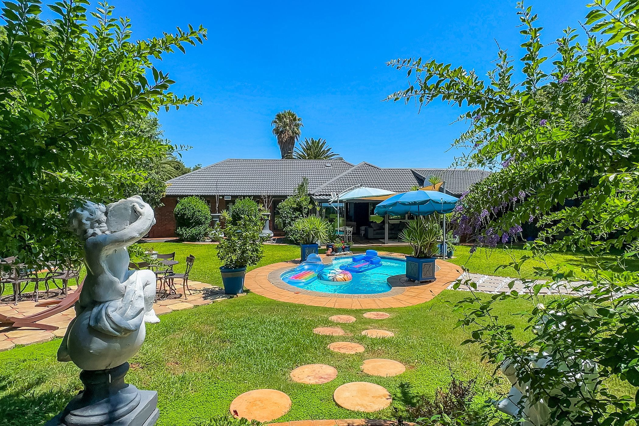 House sold in Sunward Park - BOK1686278