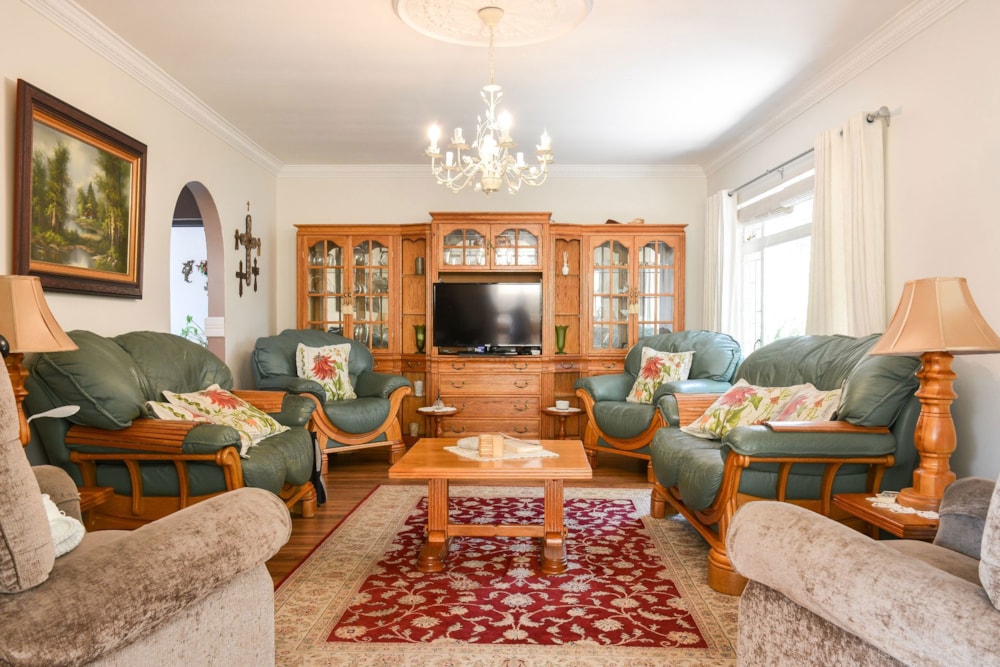 House for sale in Hayfields - 1PM1686251