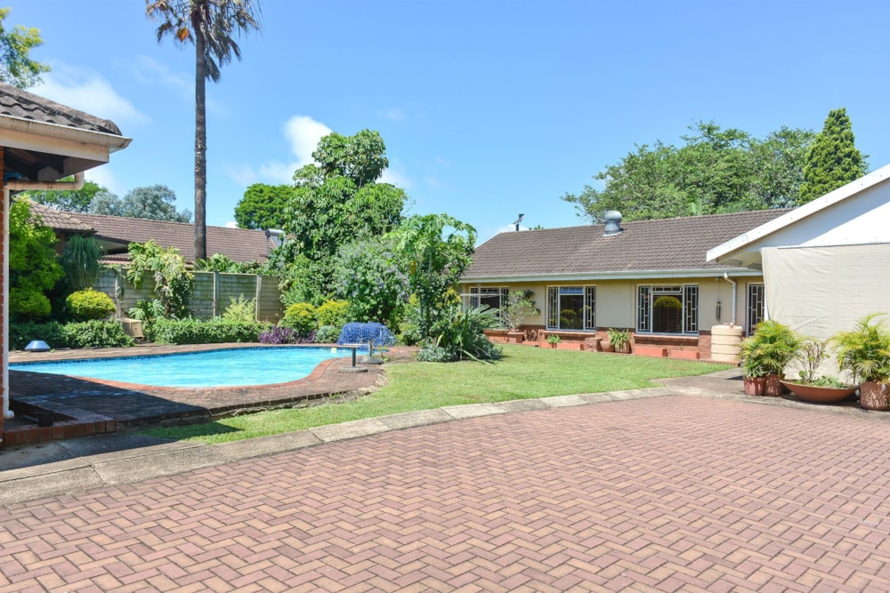 House for sale in Hayfields - 1PM1686251